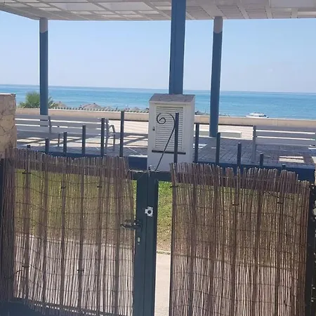 בית נופש Casita Front