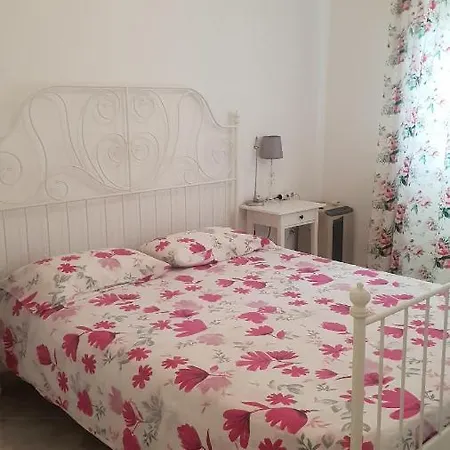 Casita Front בית נופש *